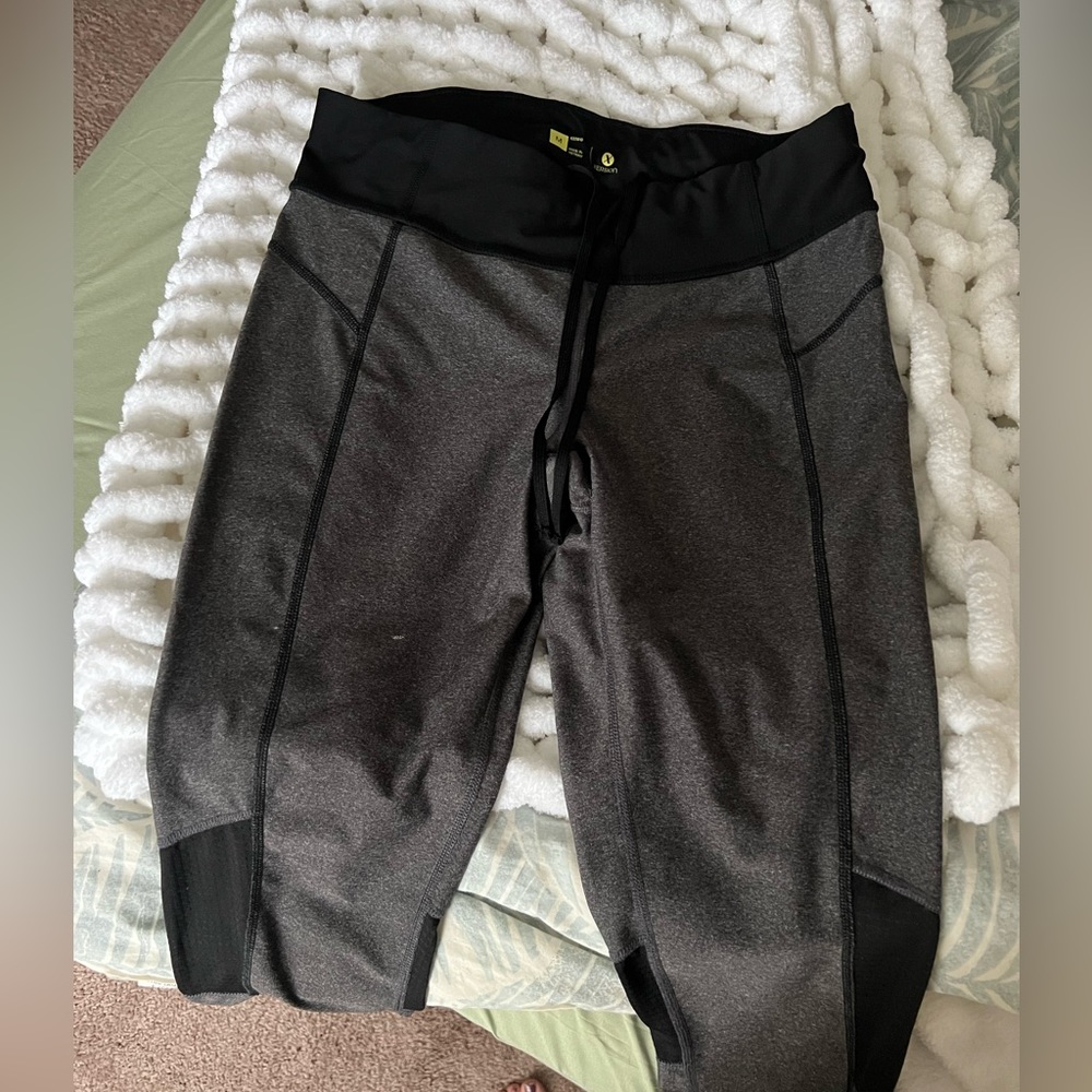Yoga pants cropped M